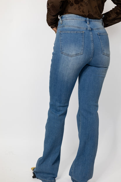 jeans a zampa