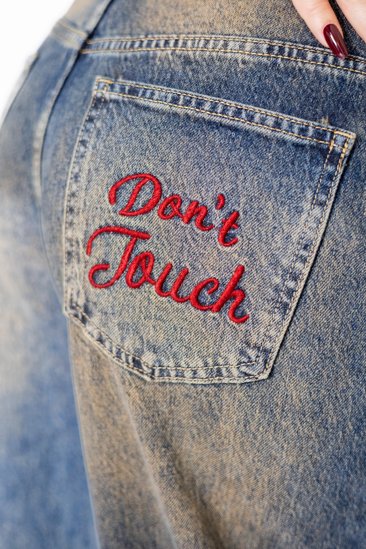 jeans don't touch